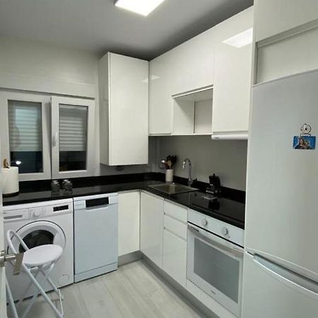 Appartamento Piso Nuevo Bien Situado En Santander Esterno foto